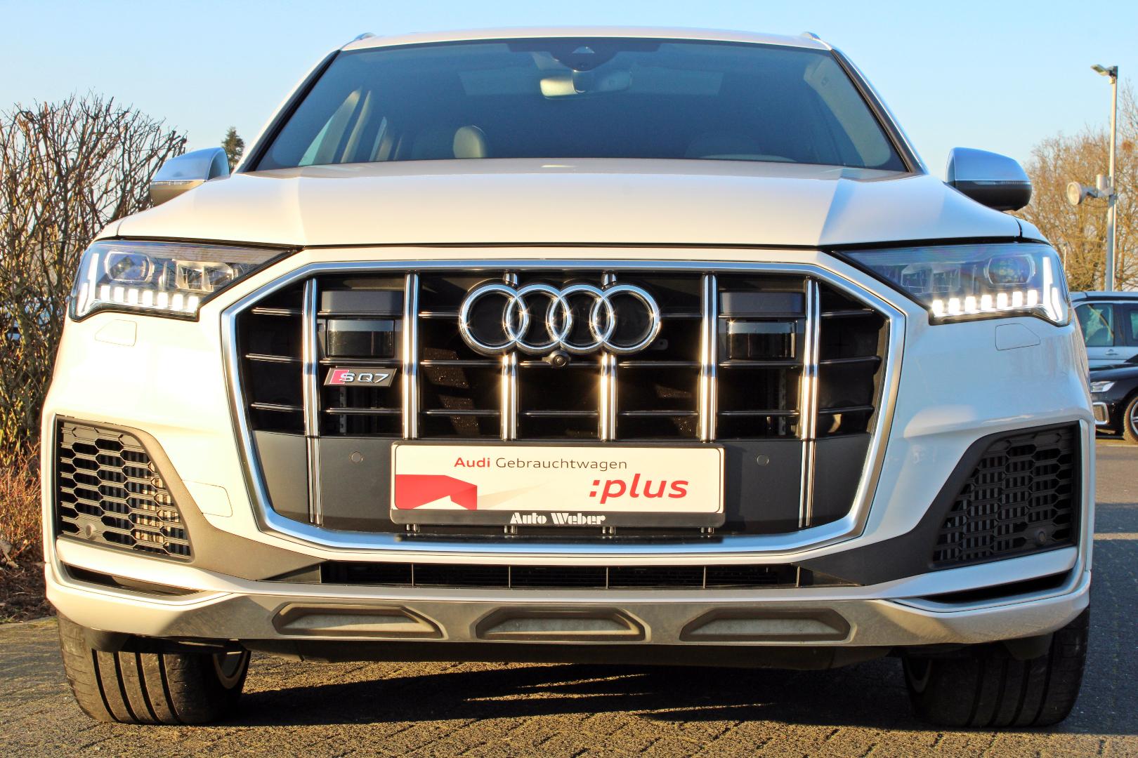 Image about Audi SQ7 TFSI quattro tiptronic