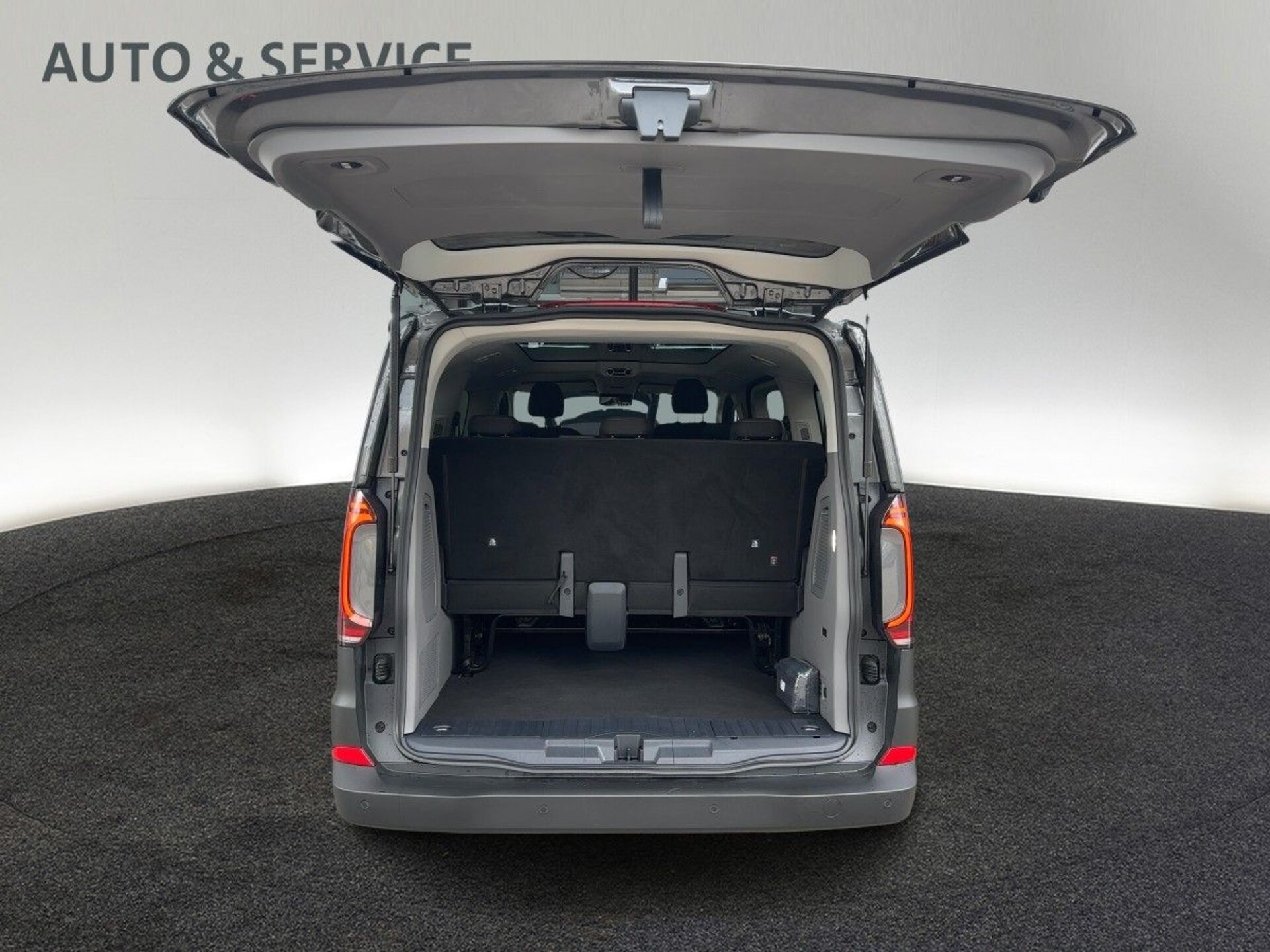 Volkswagen e-Caravelle Life