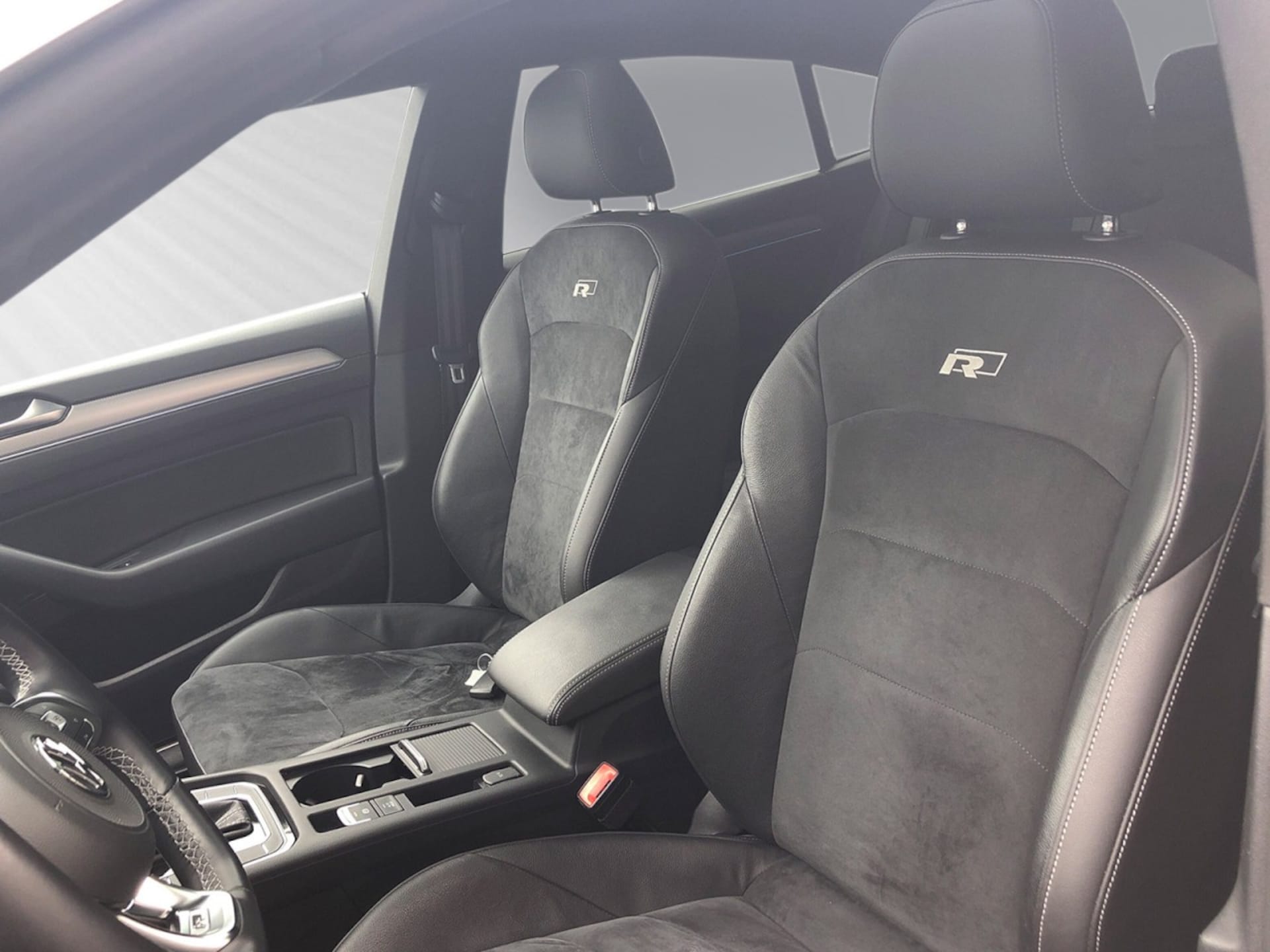 Volkswagen Arteon R-Line