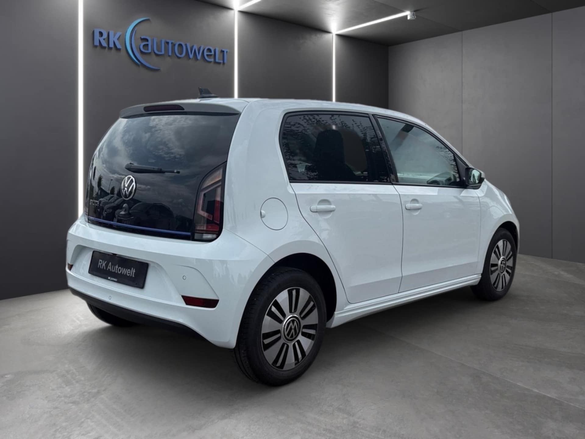 Volkswagen e-up! Style "Plus"