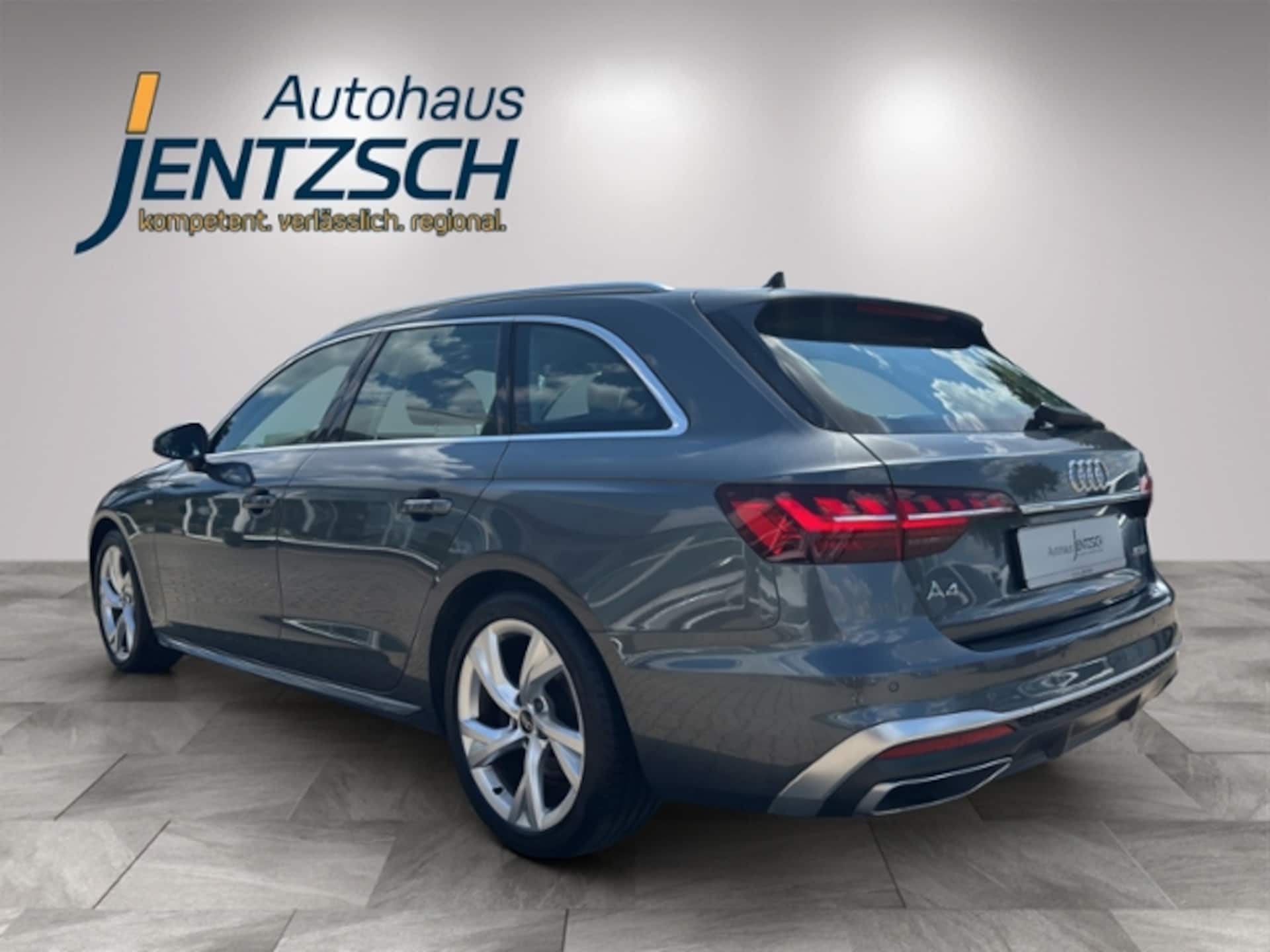 Audi A4 Avant S line