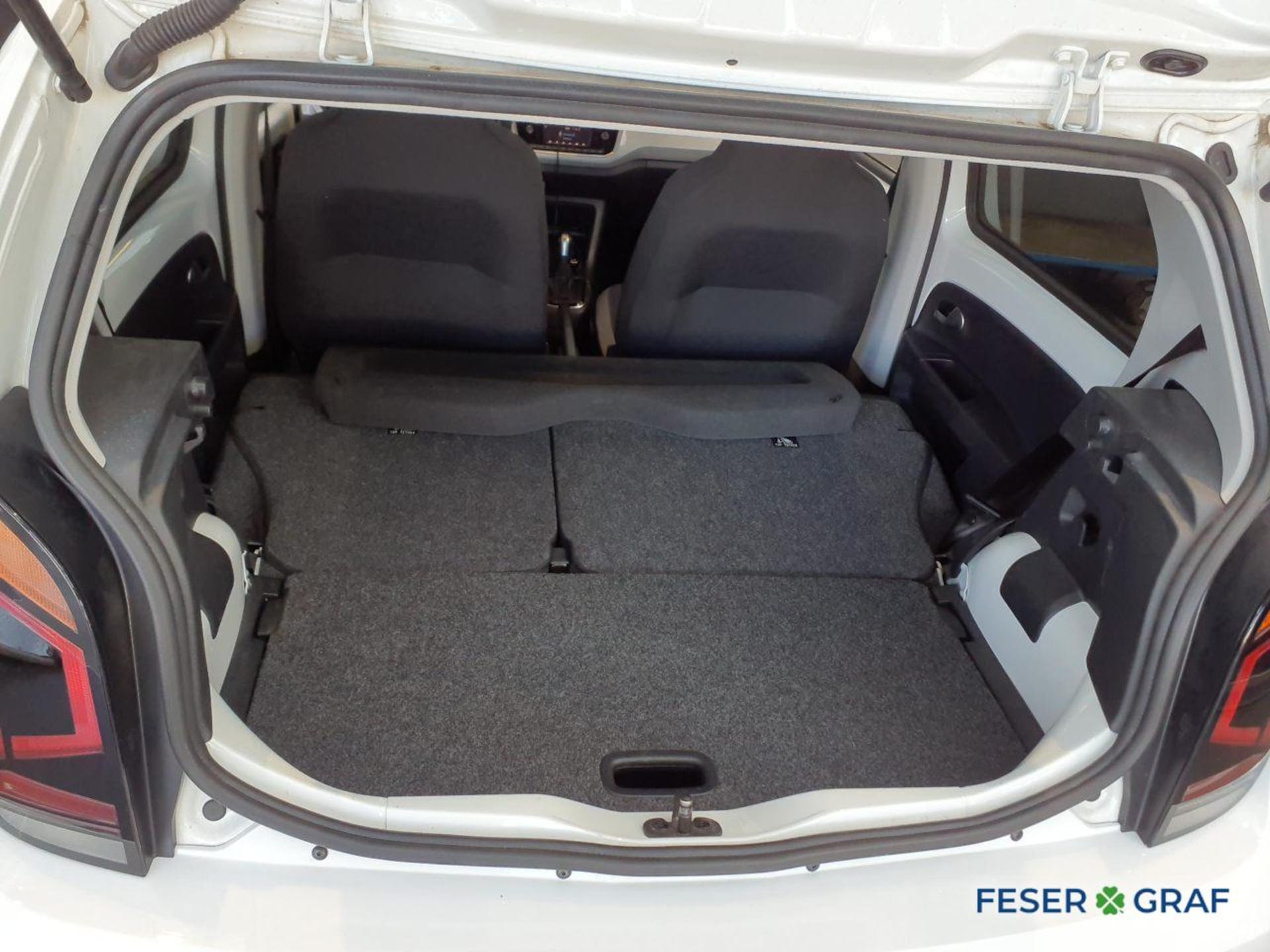 Volkswagen e-up! Style "Plus"