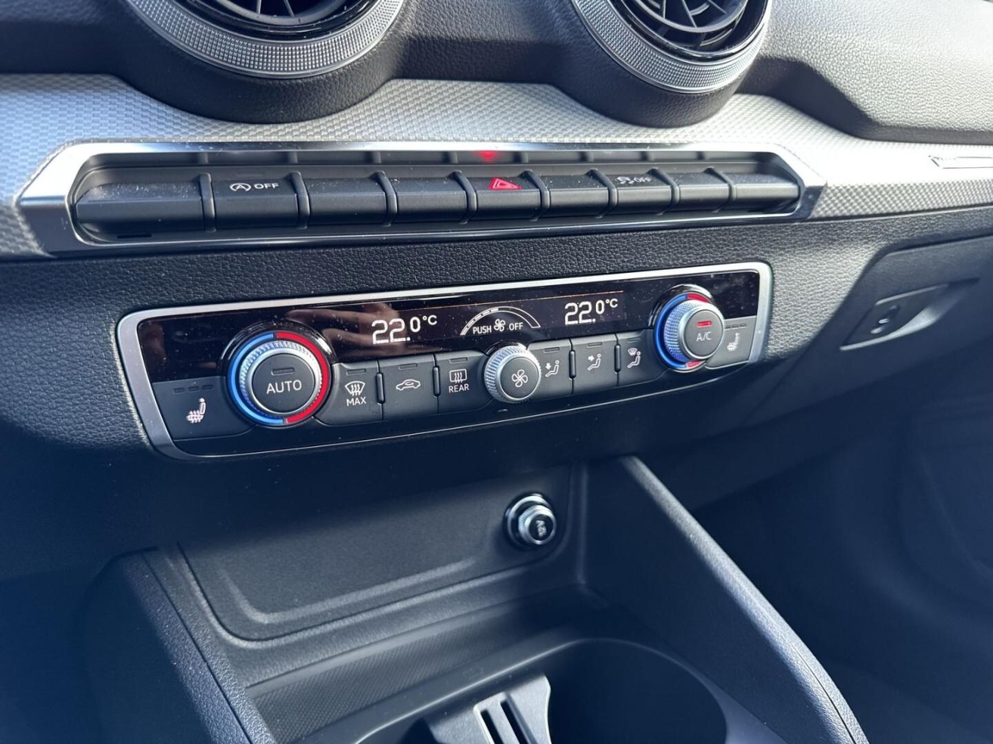 Bild über Audi Q2 advanced 30 TFSI Schaltgetriebe - für weitere Informationen kontaktieren Sie den Audi Partner