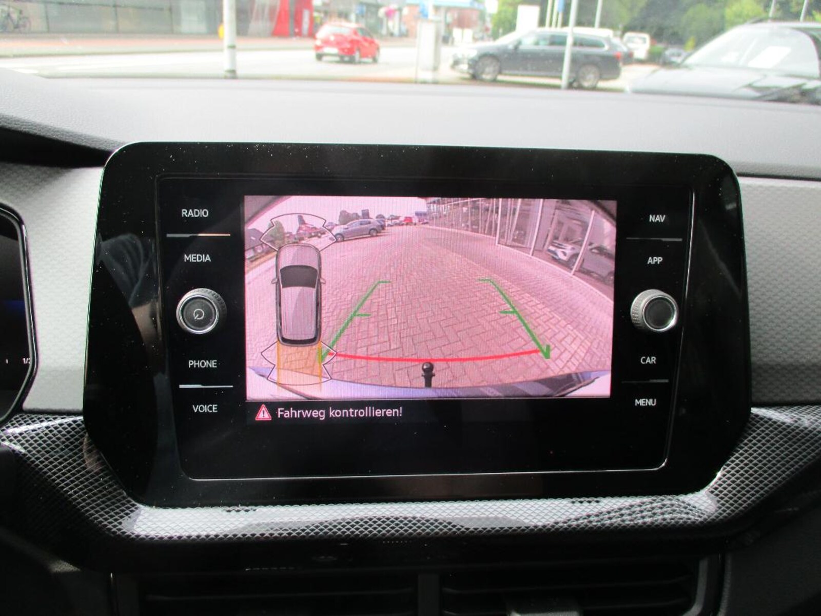Volkswagen T-Cross – Bild 8