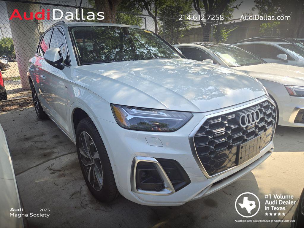 2023 Audi Q5 45 Prestige's photo