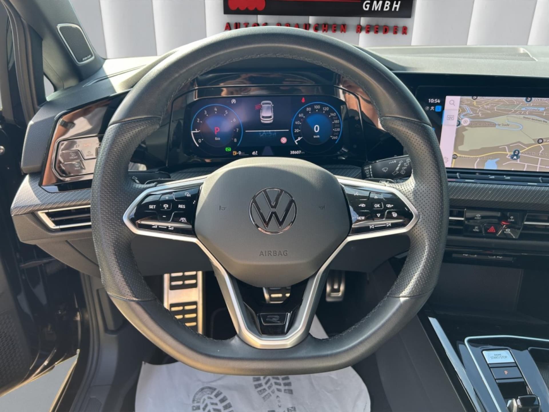 Volkswagen Golf R-Line