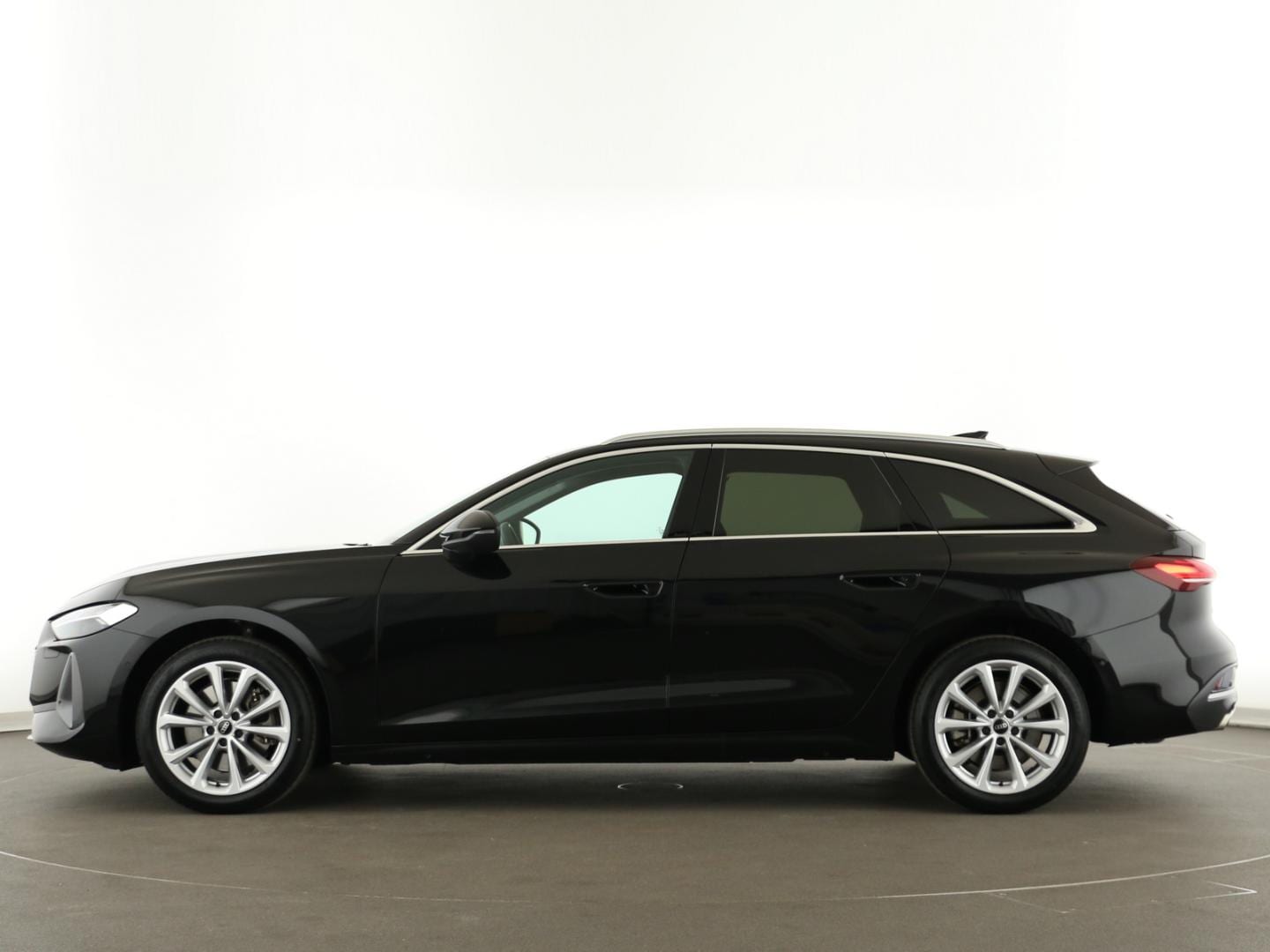 Bild über Audi A5 Avant TDI 150 kW S tronic - für weitere Informationen kontaktieren Sie den Audi Partner