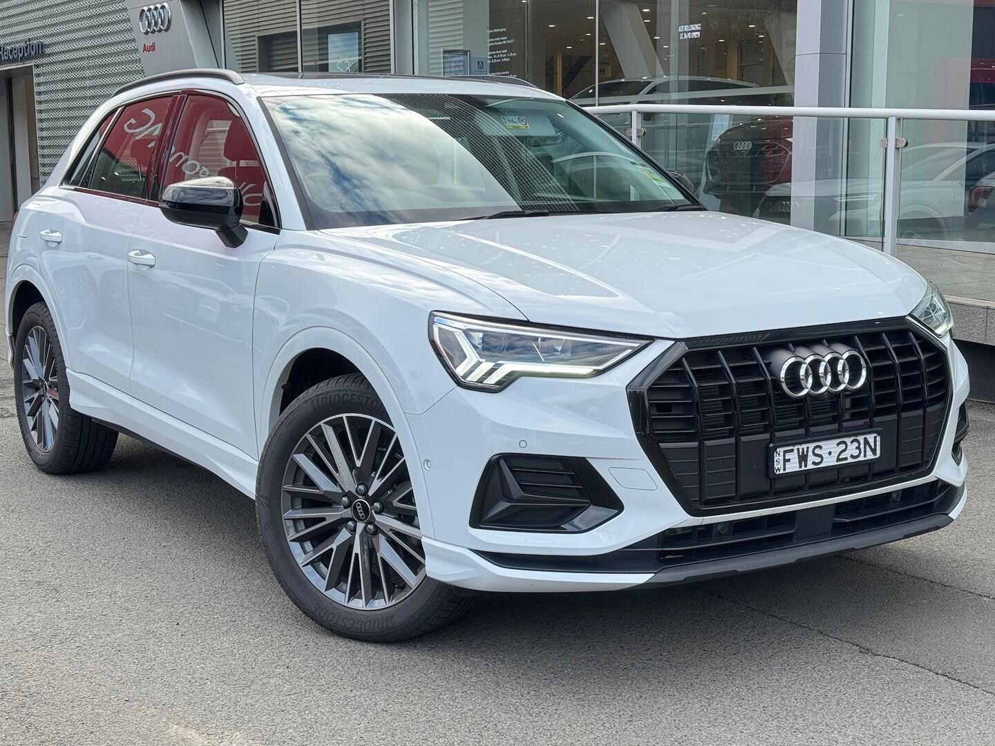 Image about Audi Q3 35 TFSI S tronic