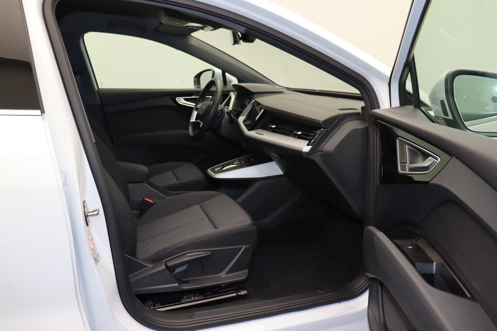 Image about Audi Q4 e-tron 40 e-tron