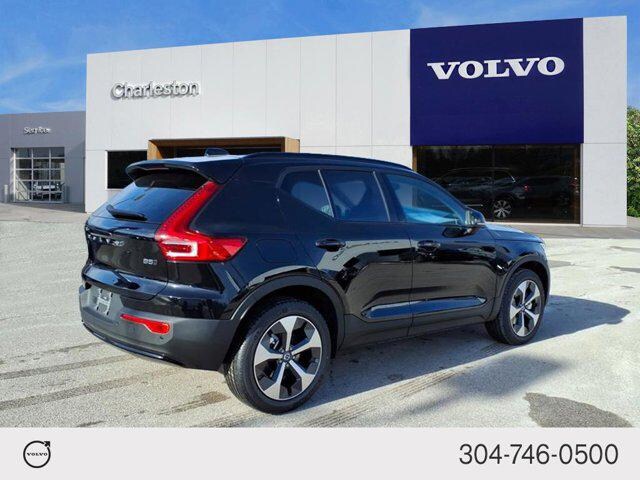 2026 Volvo XC40