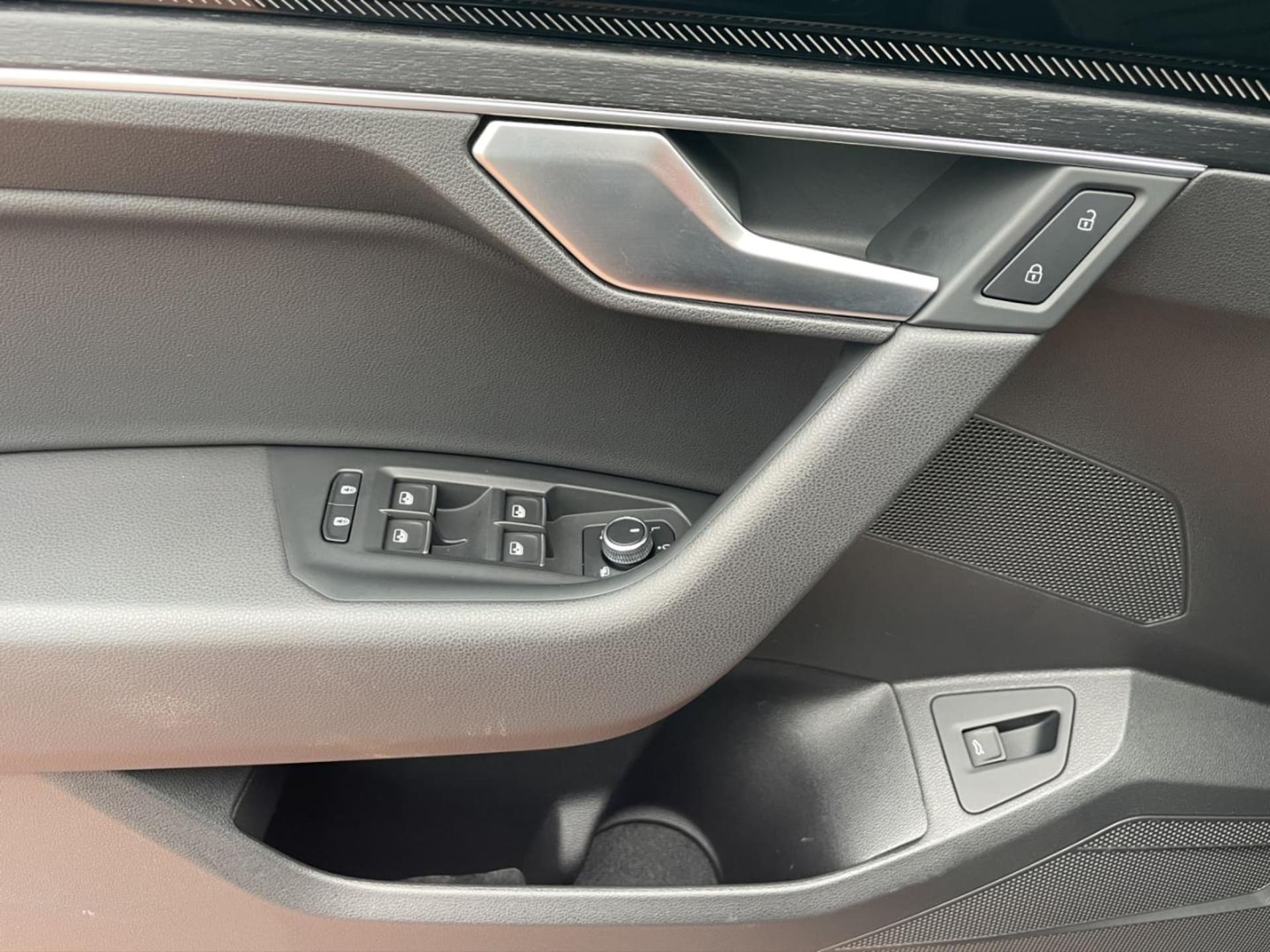 Volkswagen Touareg Basis-Modell