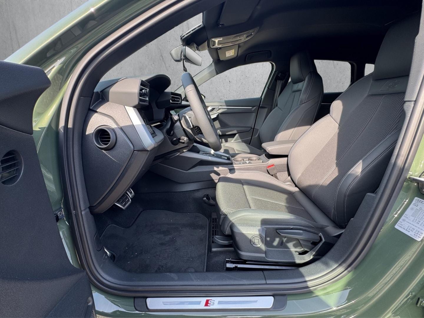 Bild über Audi A3 Sportback TFSI 110 kW S tronic - für weitere Informationen kontaktieren Sie den Audi Partner