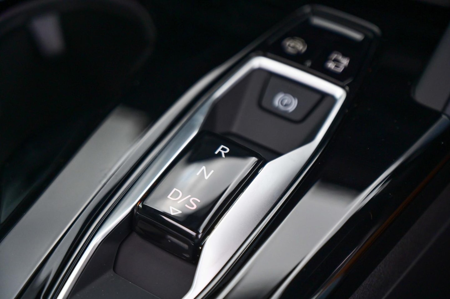 Image about Audi Q5 SUV TDI quattro 150 kW sport