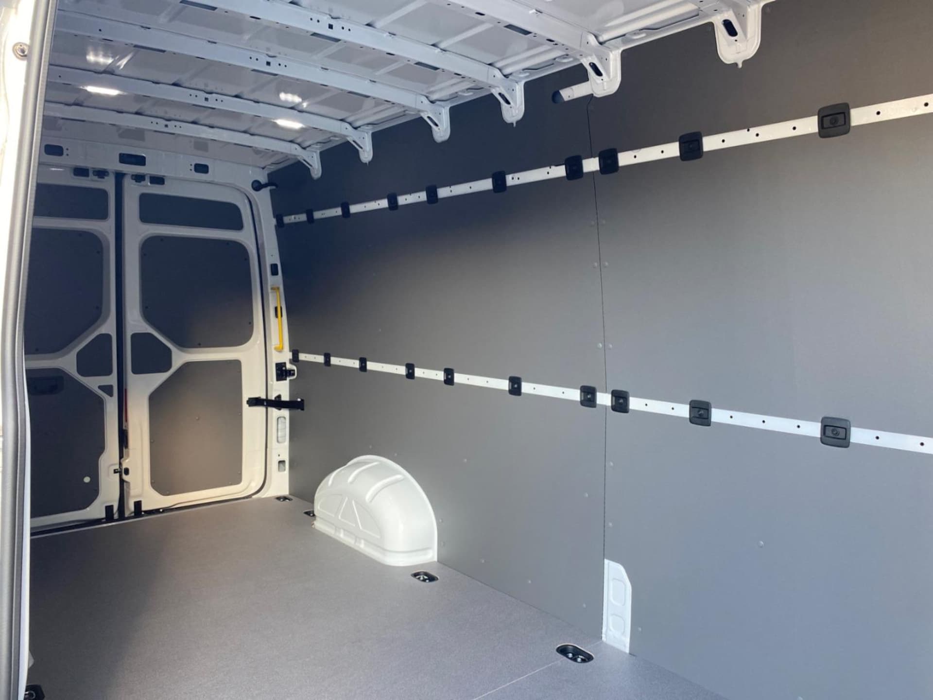 Volkswagen Crafter Kasten langer Radstand