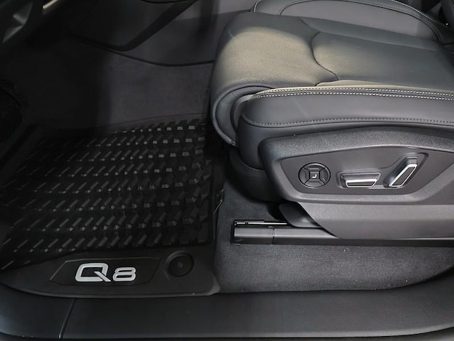 2026 Audi Q8 Prestige - Photo 12