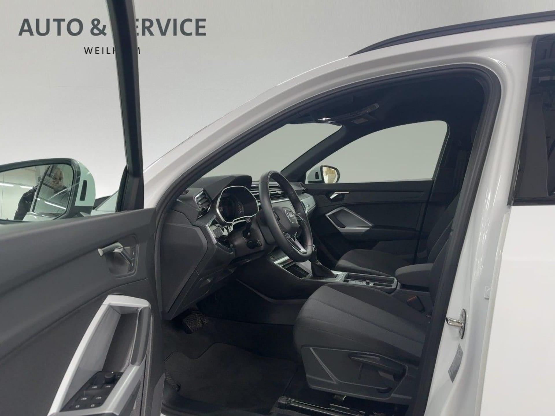 Audi Q3 SUV advanced
