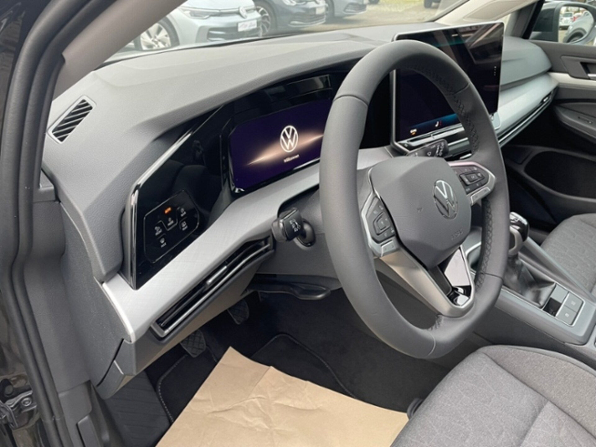Volkswagen Golf Life