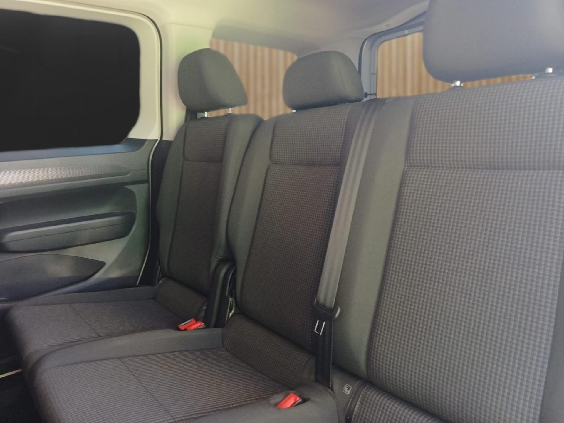 Volkswagen Caddy Basis-Modell