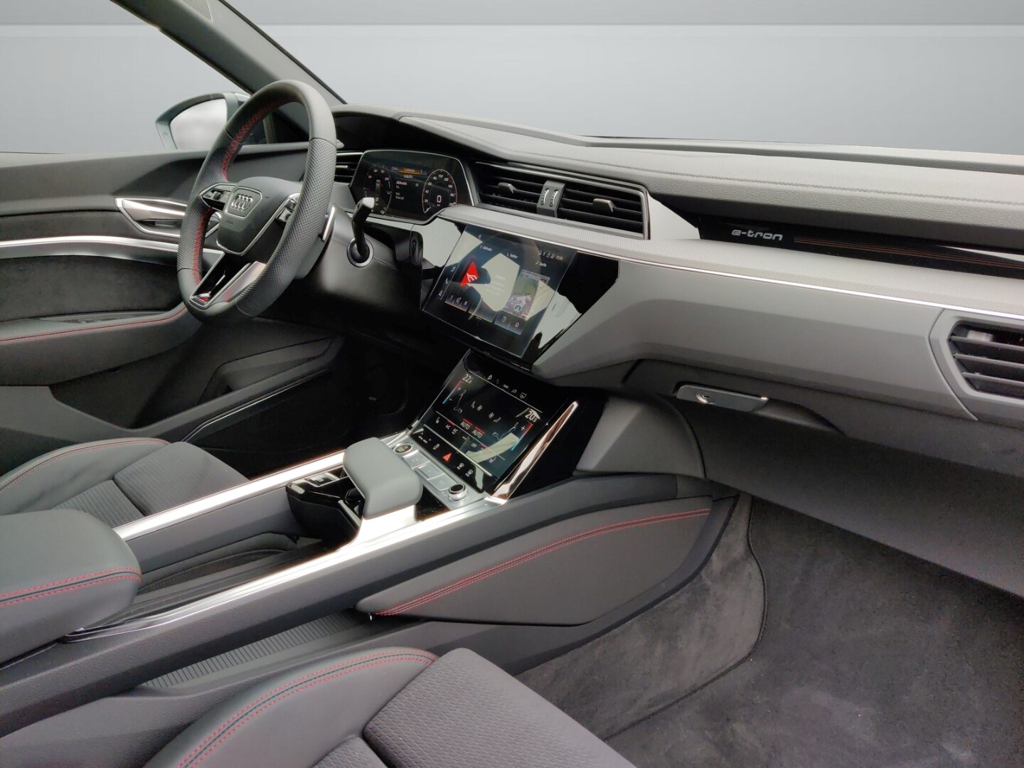 Image about Audi Q8 Sportback e-tron S line 55 e-tron quattro
