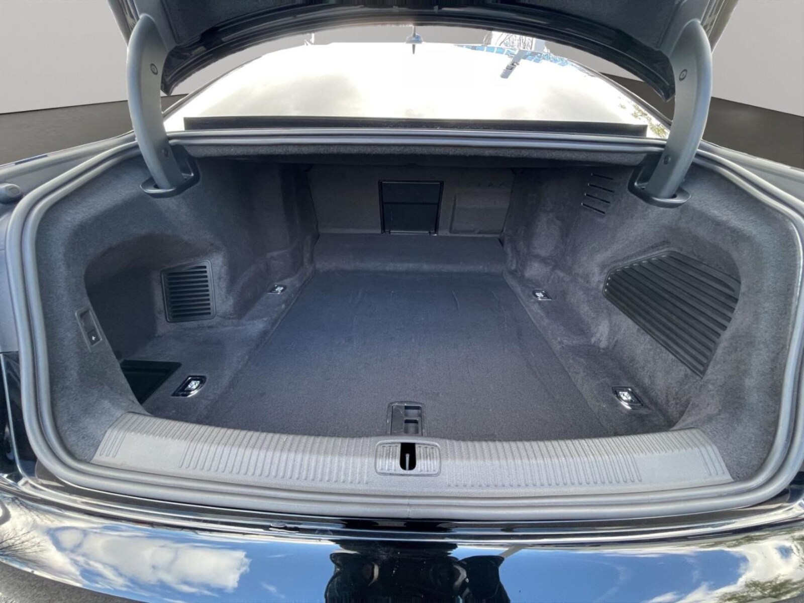 Audi A8 – Bild 18