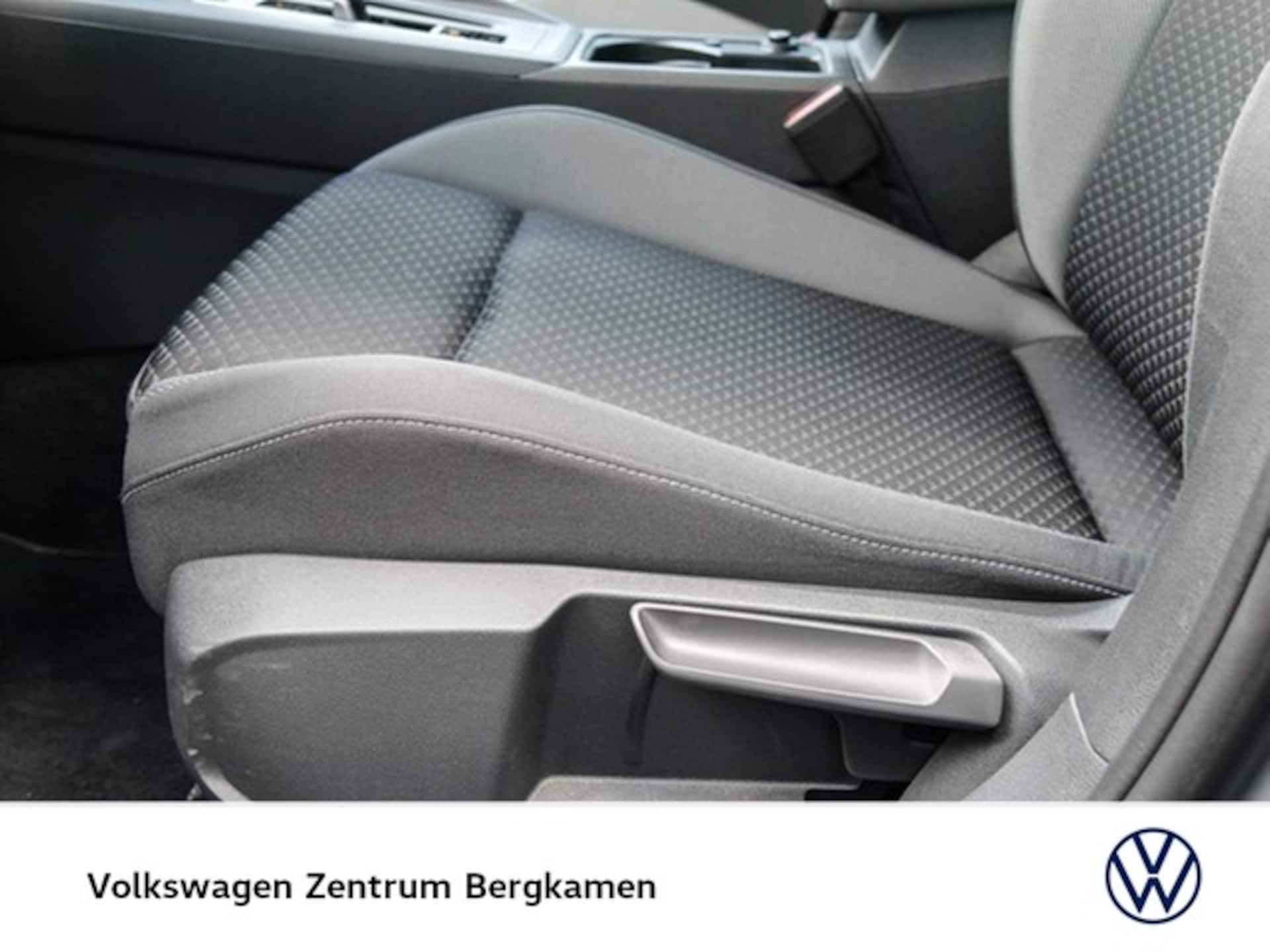 Volkswagen Golf Active