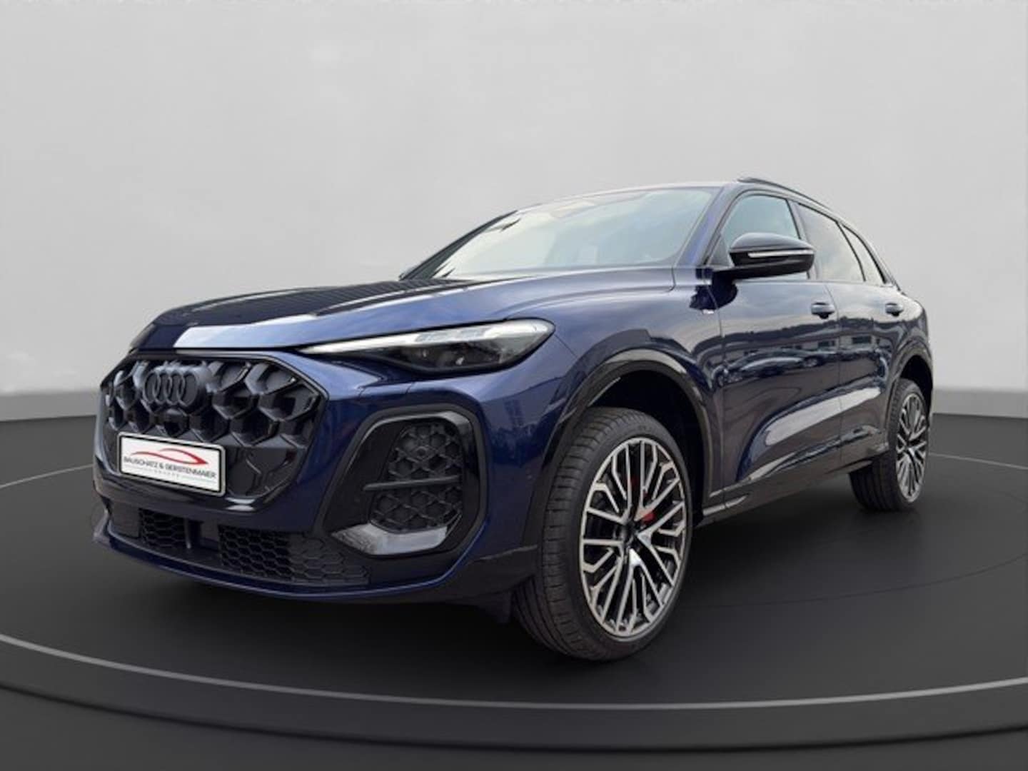 Bild über Audi Q5 SUV TDI quattro 150 kW S tronic - für weitere Informationen kontaktieren Sie den Audi Partner