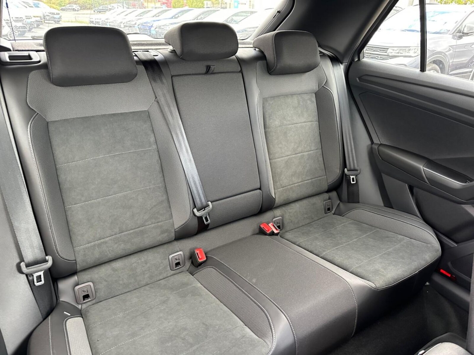 Volkswagen T-Roc – Bild 10