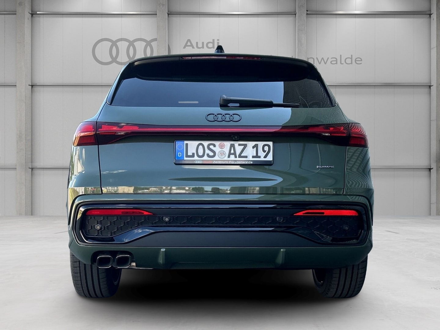 Bild über Audi Q5 SUV TDI quattro 220 kW S tronic - für weitere Informationen kontaktieren Sie den Audi Partner