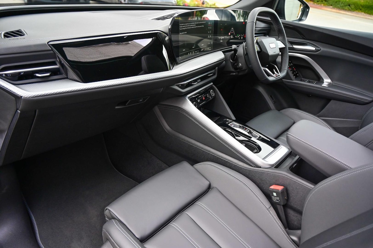 Image about Audi Q5 SUV TDI quattro 150 kW sport