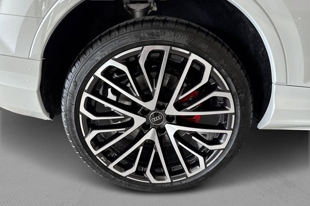 Bild som visar Audi Q7 SUV TFSI e Q7 SUV 60 TFSI e quattro S line 490 hk tiptronic - för mer information kontakta din Audi Partner