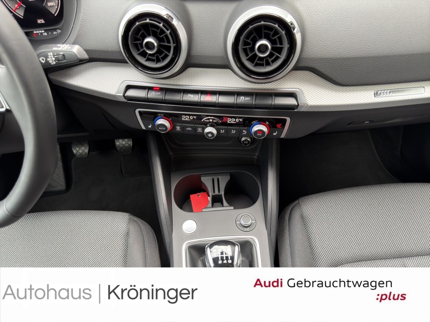 Bild über Audi Q2 advanced 30 TDI Schaltgetriebe - für weitere Informationen kontaktieren Sie den Audi Partner