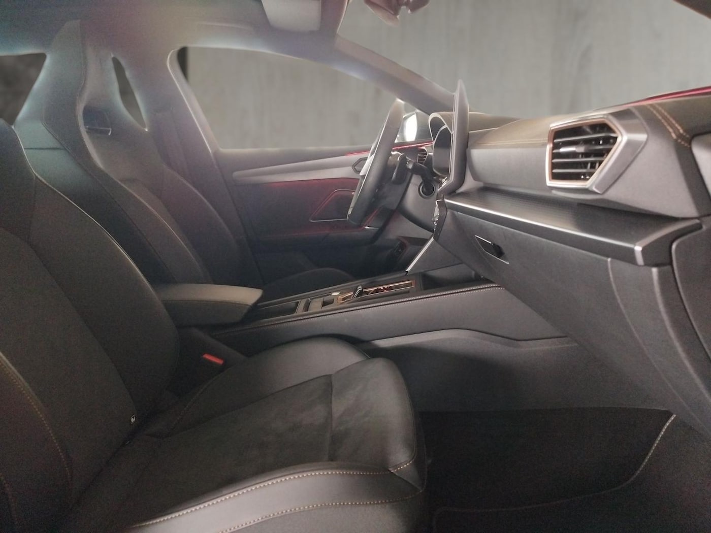 CUPRA Leon Sportstourer 1.5 TSI e-Hybrid VZ DSG 200 kW (272 CV) — photo 5