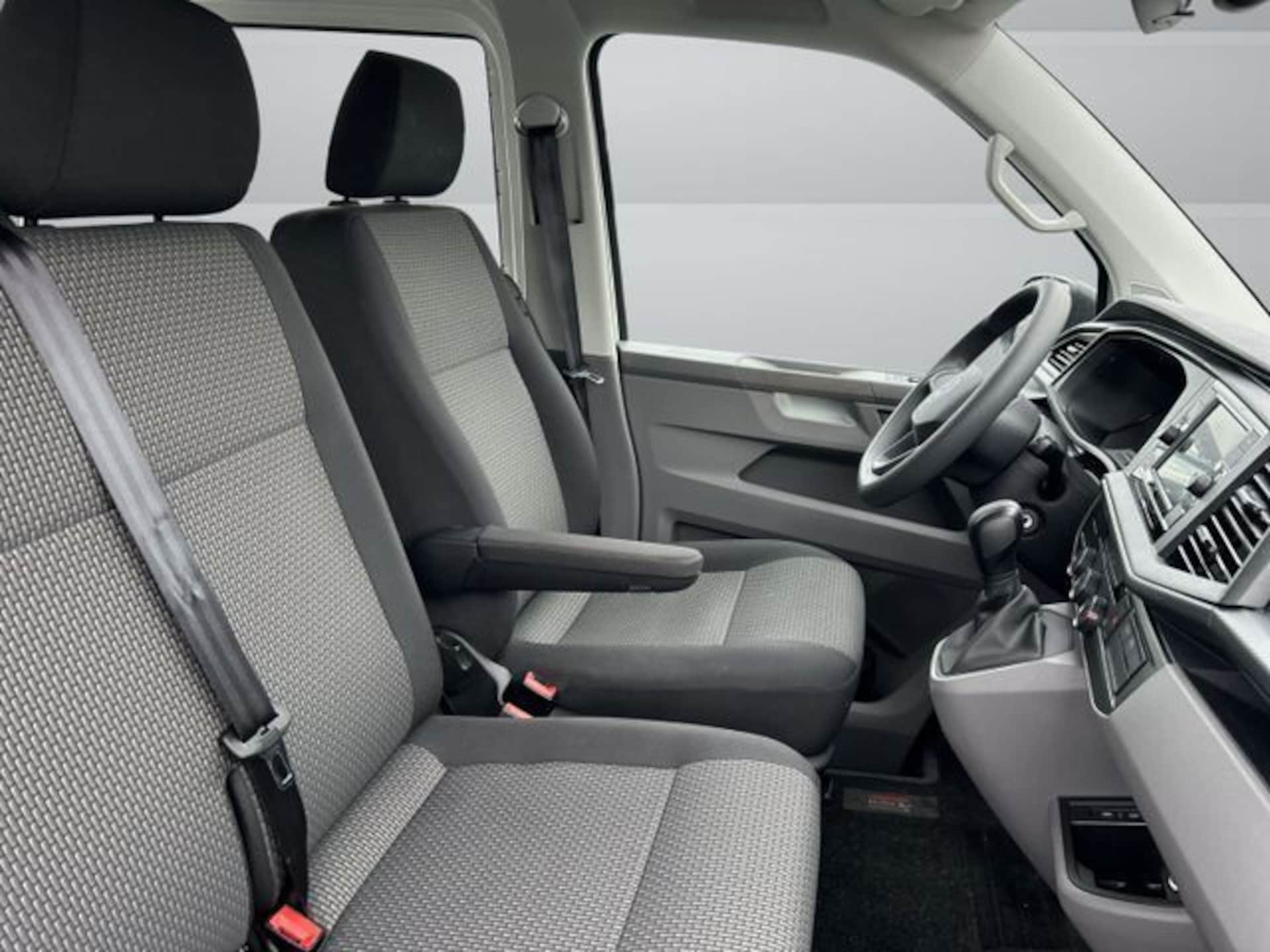 Volkswagen T6.1 Transporter Kombi kurzer Radstand