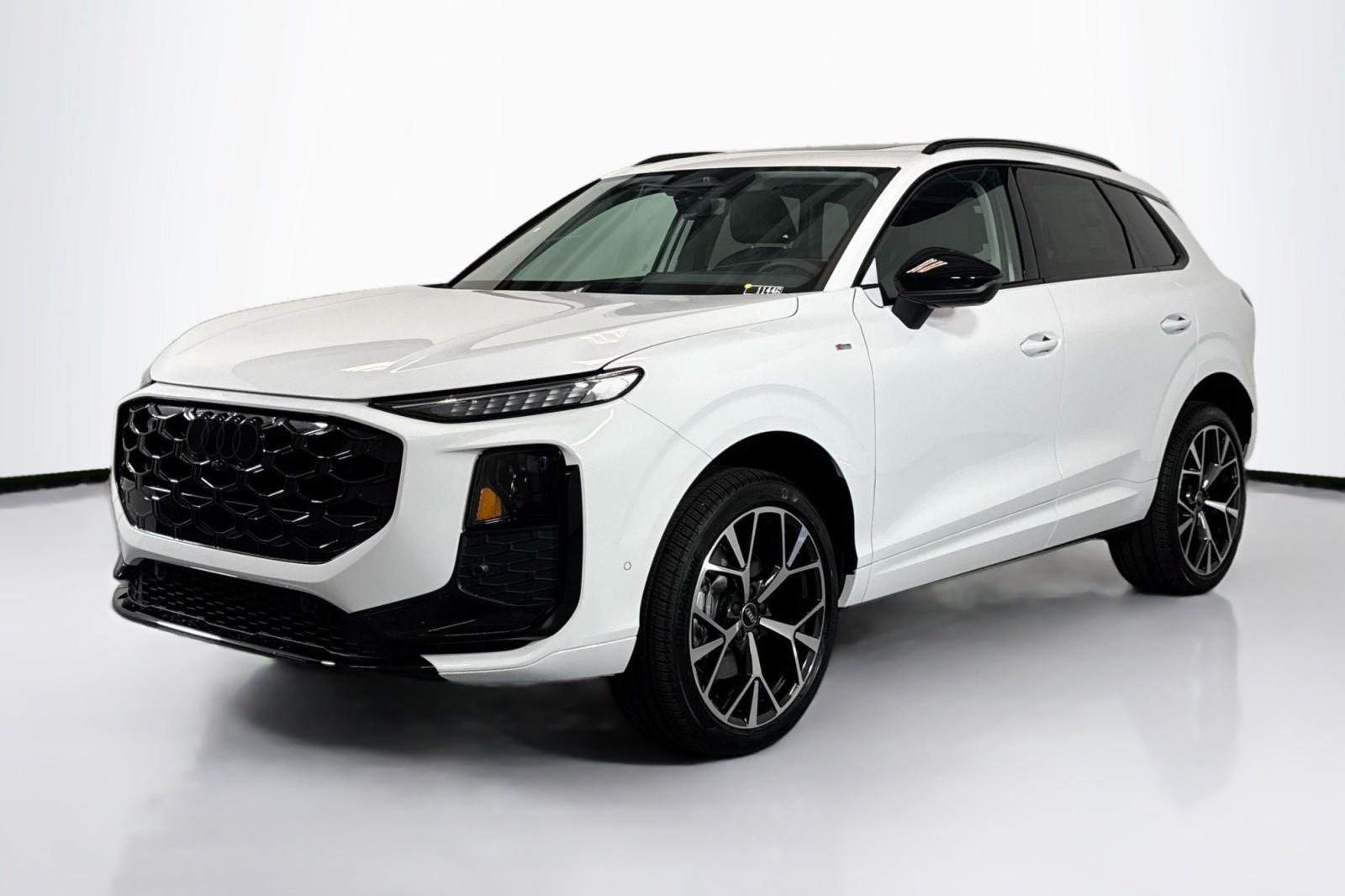 2026 Audi Q3 S line quattro's photo