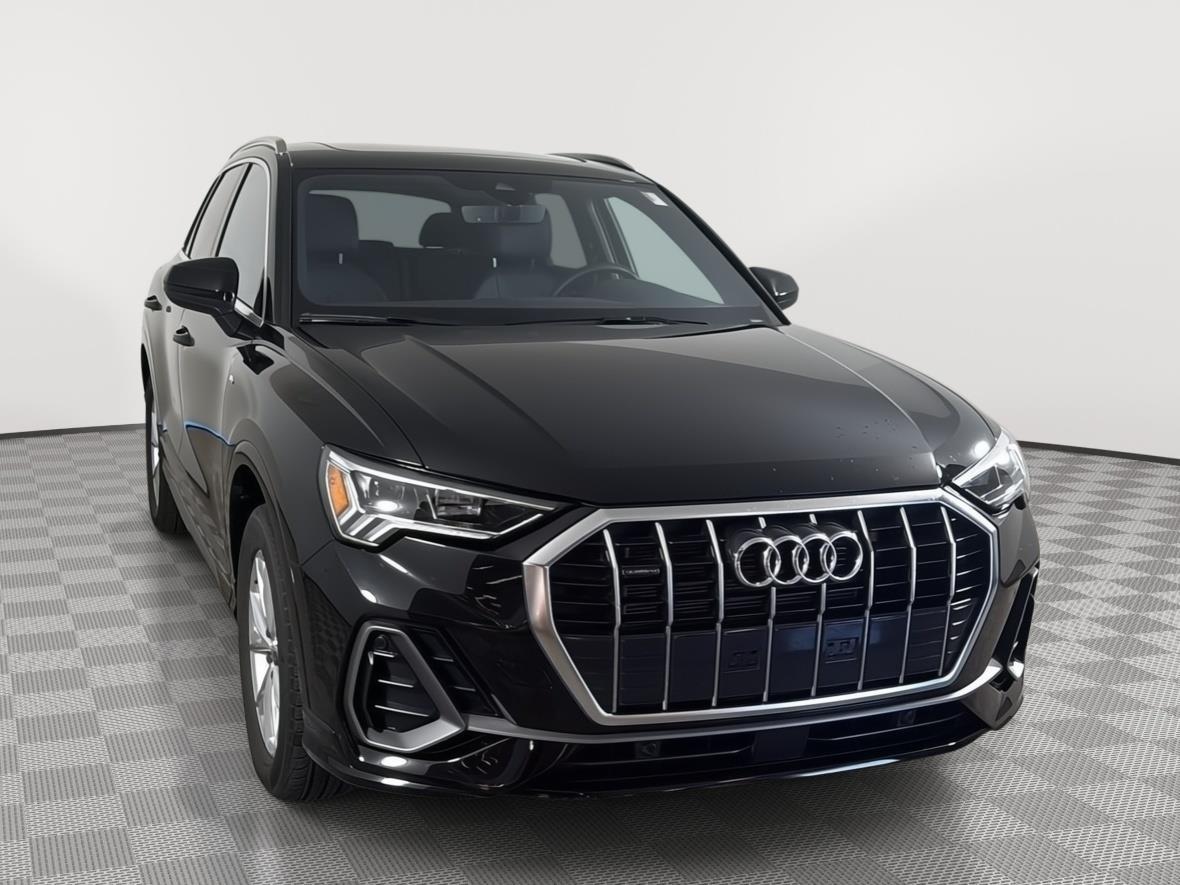 2025 Audi Q3 45 TFSI S Line Premium quattro's photo
