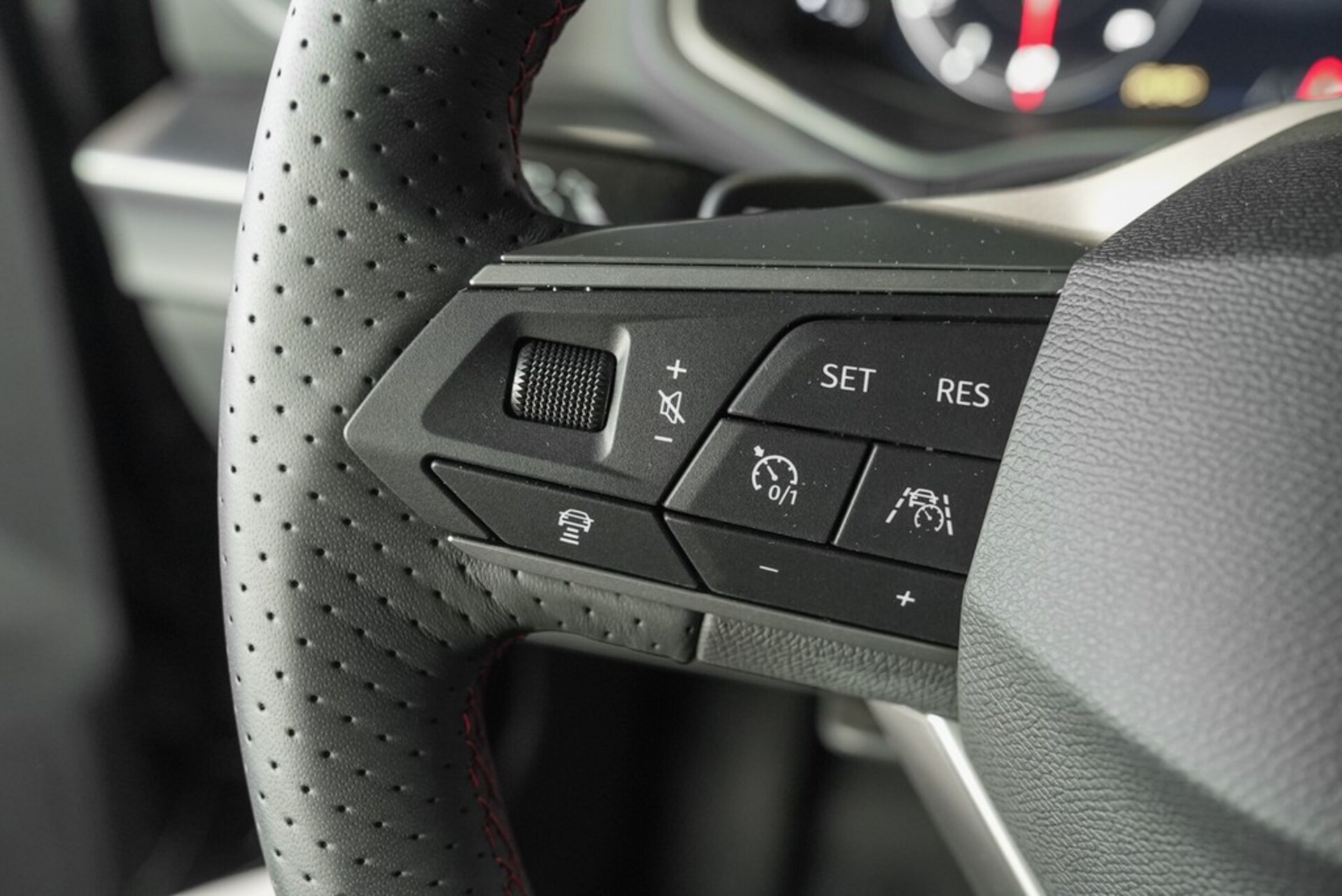 SEAT Arona FR