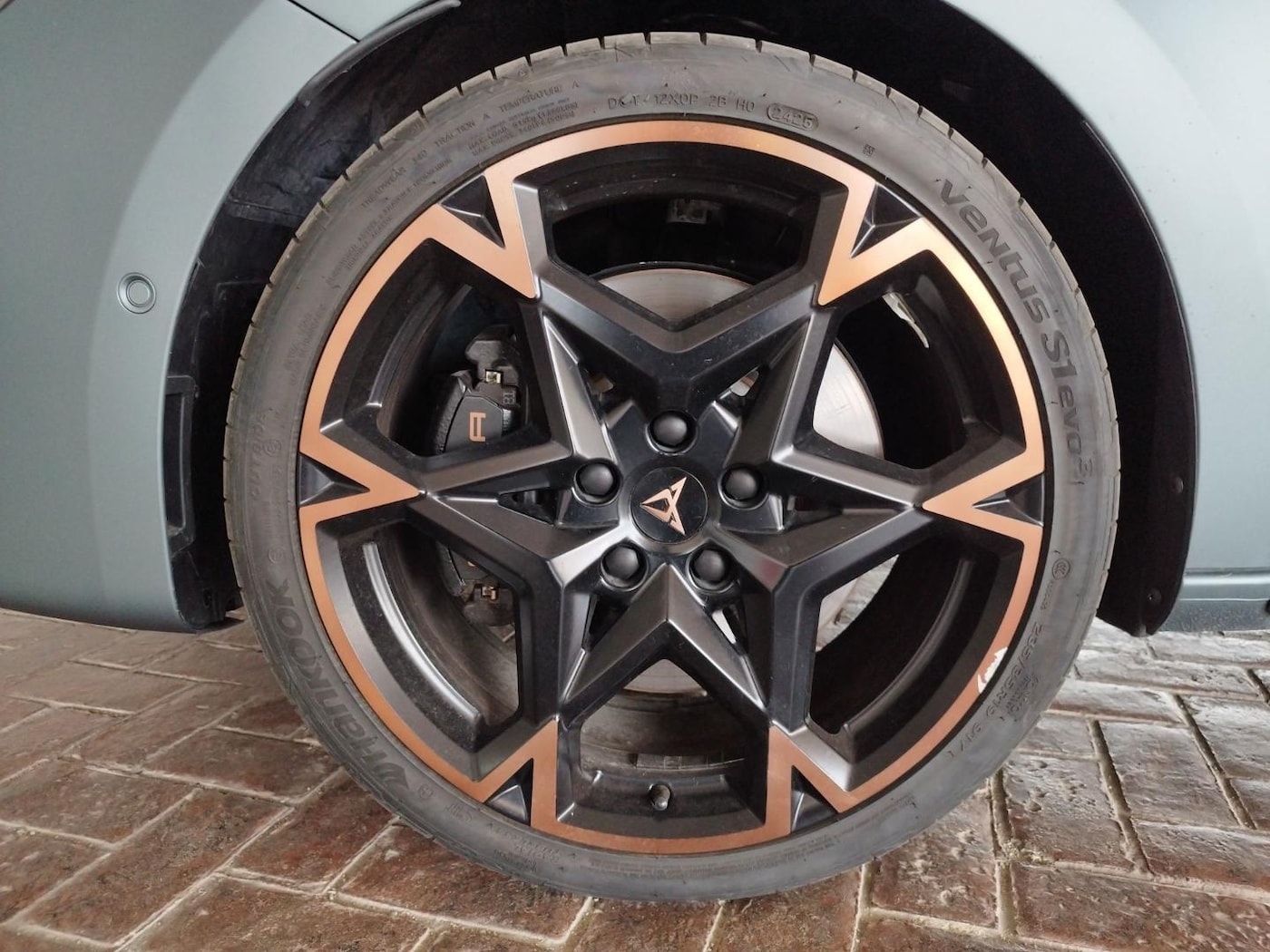 CUPRA Leon Sportstourer 1.5 TSI e-Hybrid VZ DSG 200 kW (272 CV) — photo 8