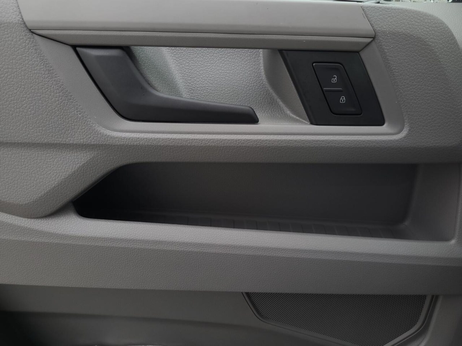 Volkswagen Crafter Kasten mittlerer Radstand – Bild 17