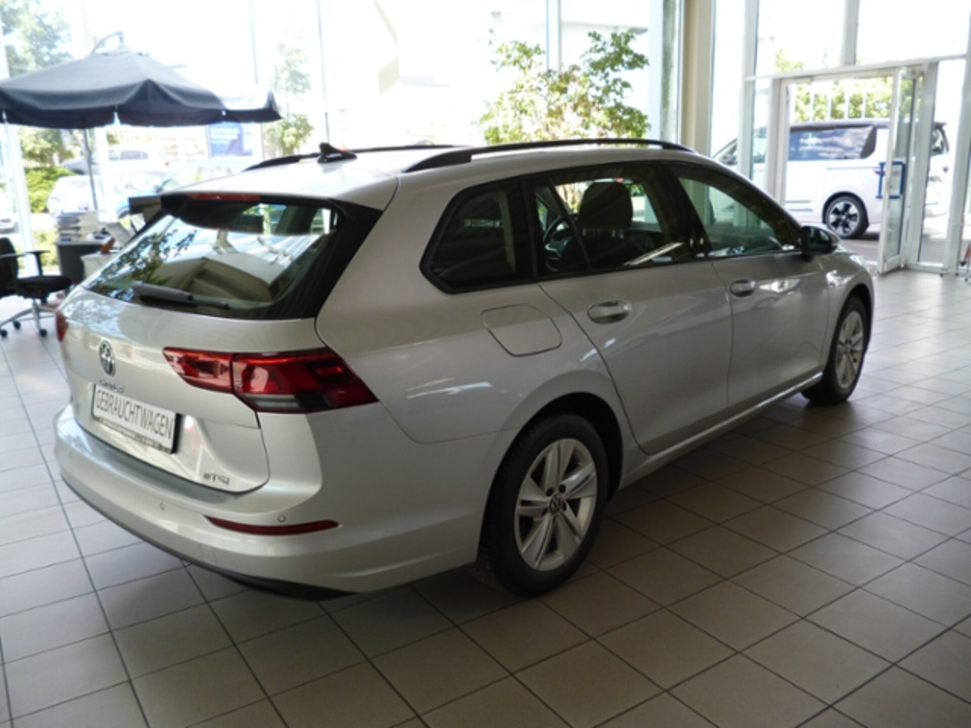Volkswagen Golf Variant Life