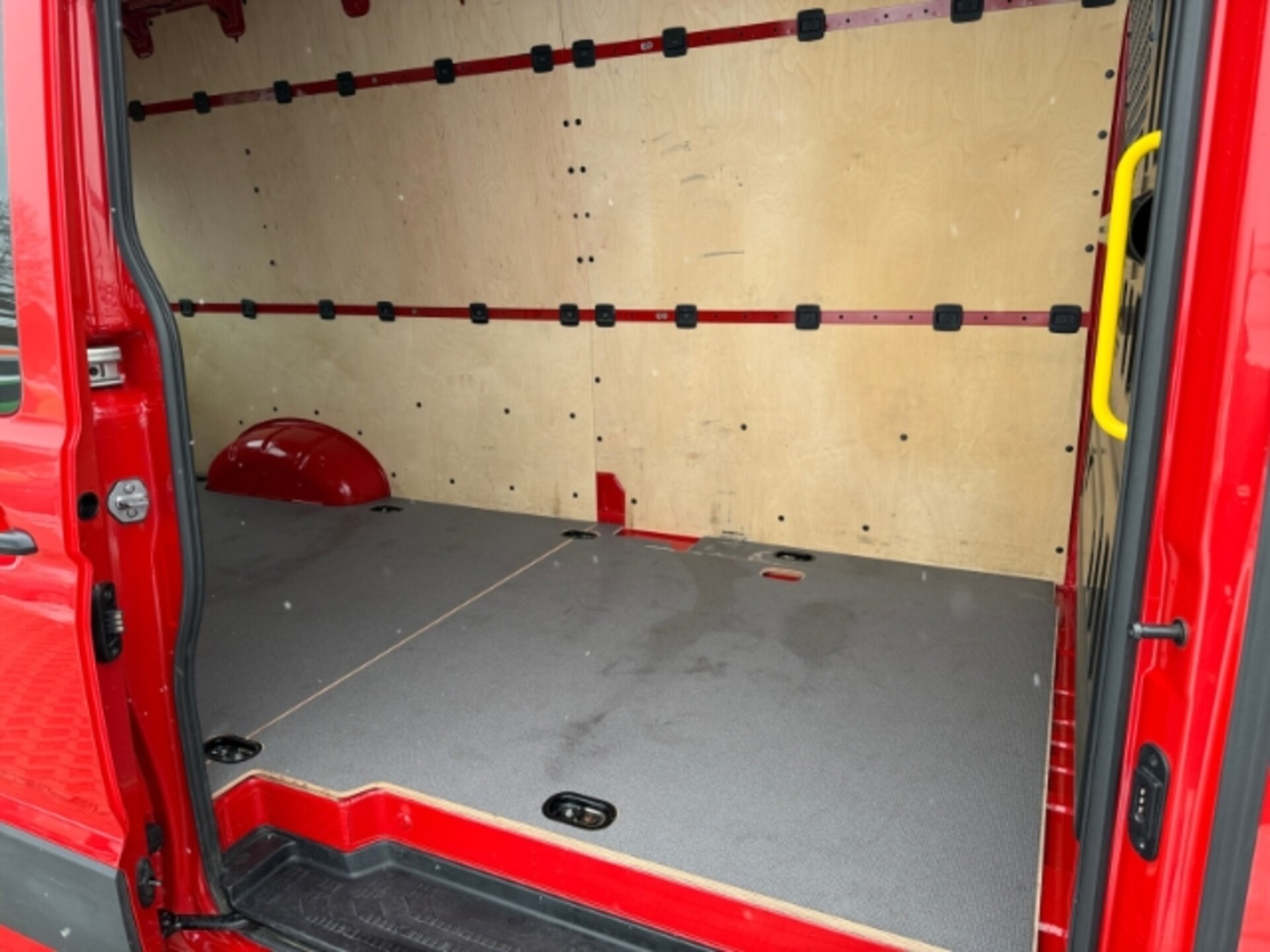 Volkswagen Crafter Kasten langer Radstand