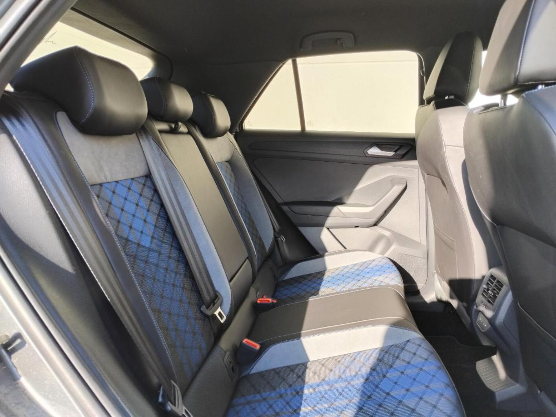 Volkswagen T-Roc R