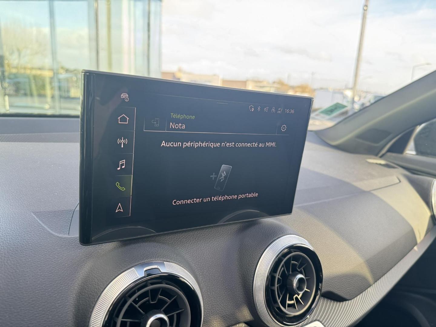 Image about Audi Q2 S line plus 35 TFSI 110 kW (150 ch) S tronic