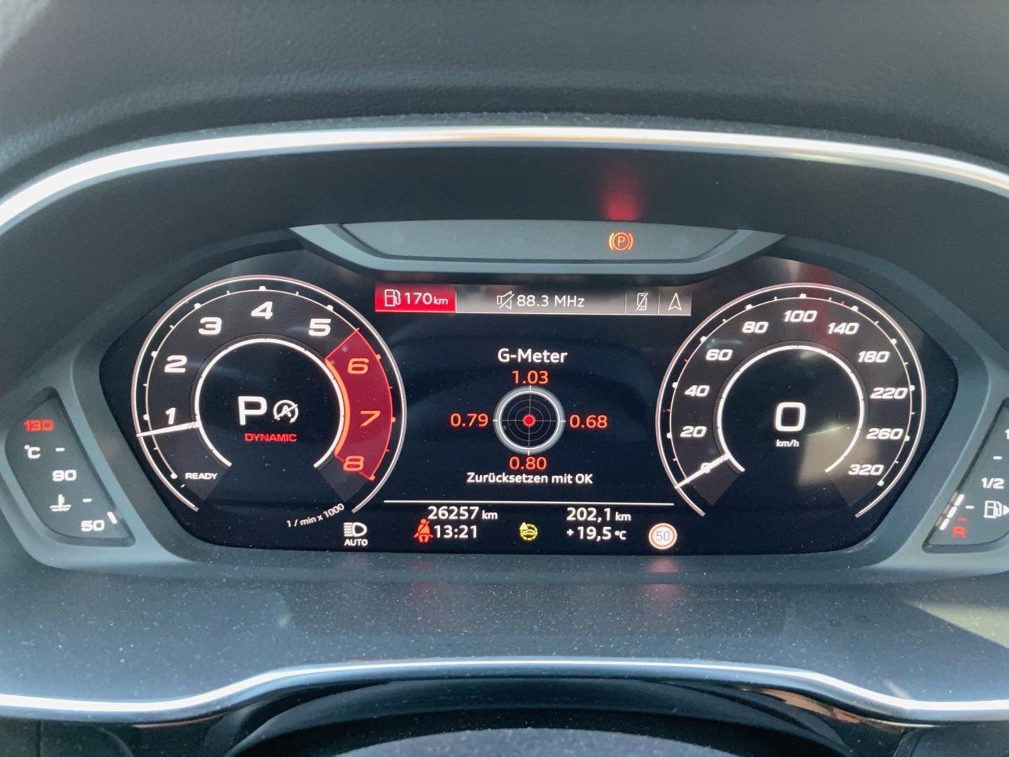 Bild über Audi RS Q3 Sportback TFSI quattro S tronic - für weitere Informationen kontaktieren Sie den Audi Partner