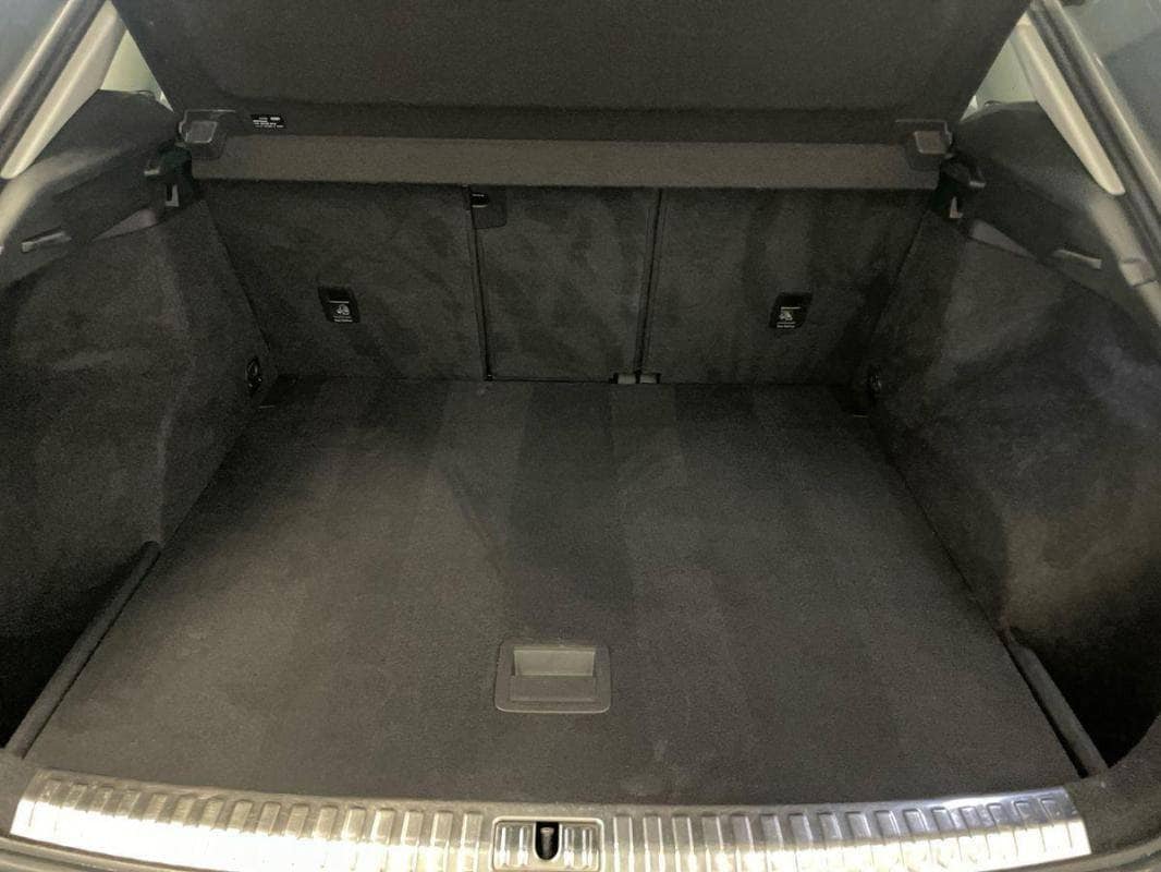 Image about Audi Q3 Design Luxe 35 TDI 110 kW (150 ch) S tronic