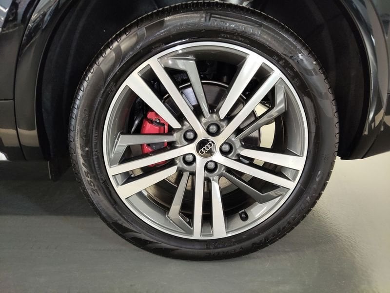 Immagine di Audi Q5 Sportback TFSI e S line plus 55 TFSI e quattro 270 kW (367 CV) S tronic - Vista: for more details contact your dealer