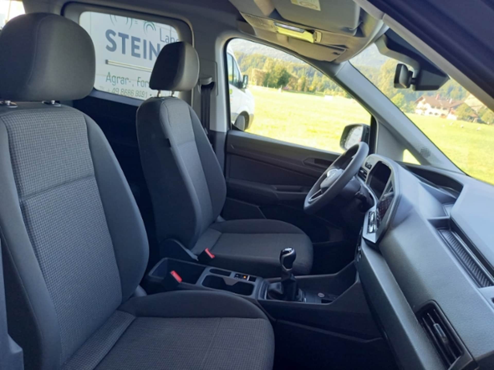 Volkswagen Caddy Basis-Modell