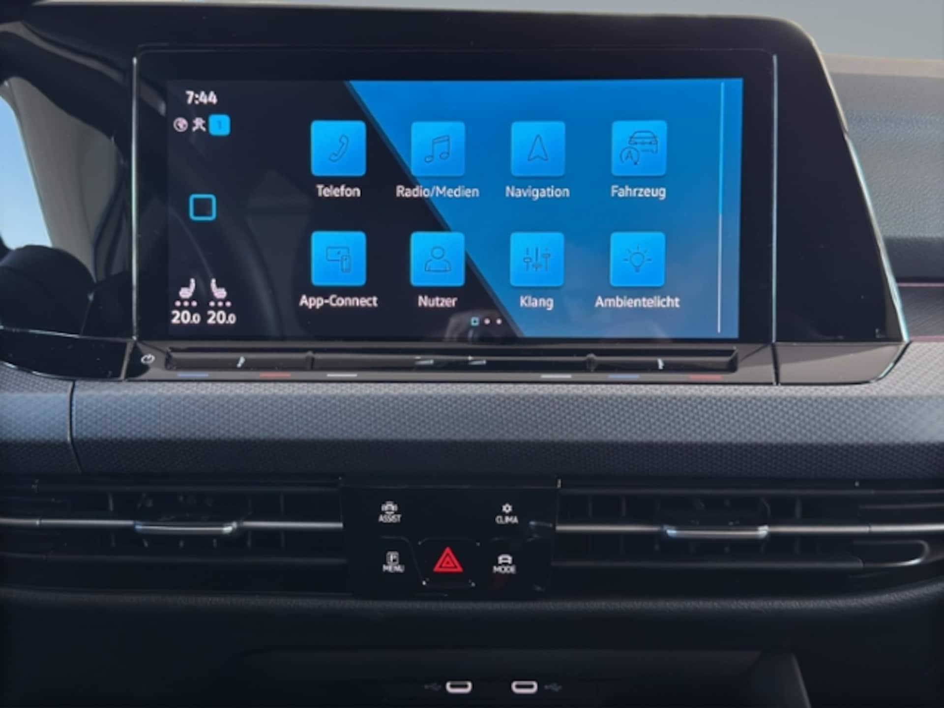 Volkswagen Golf Active