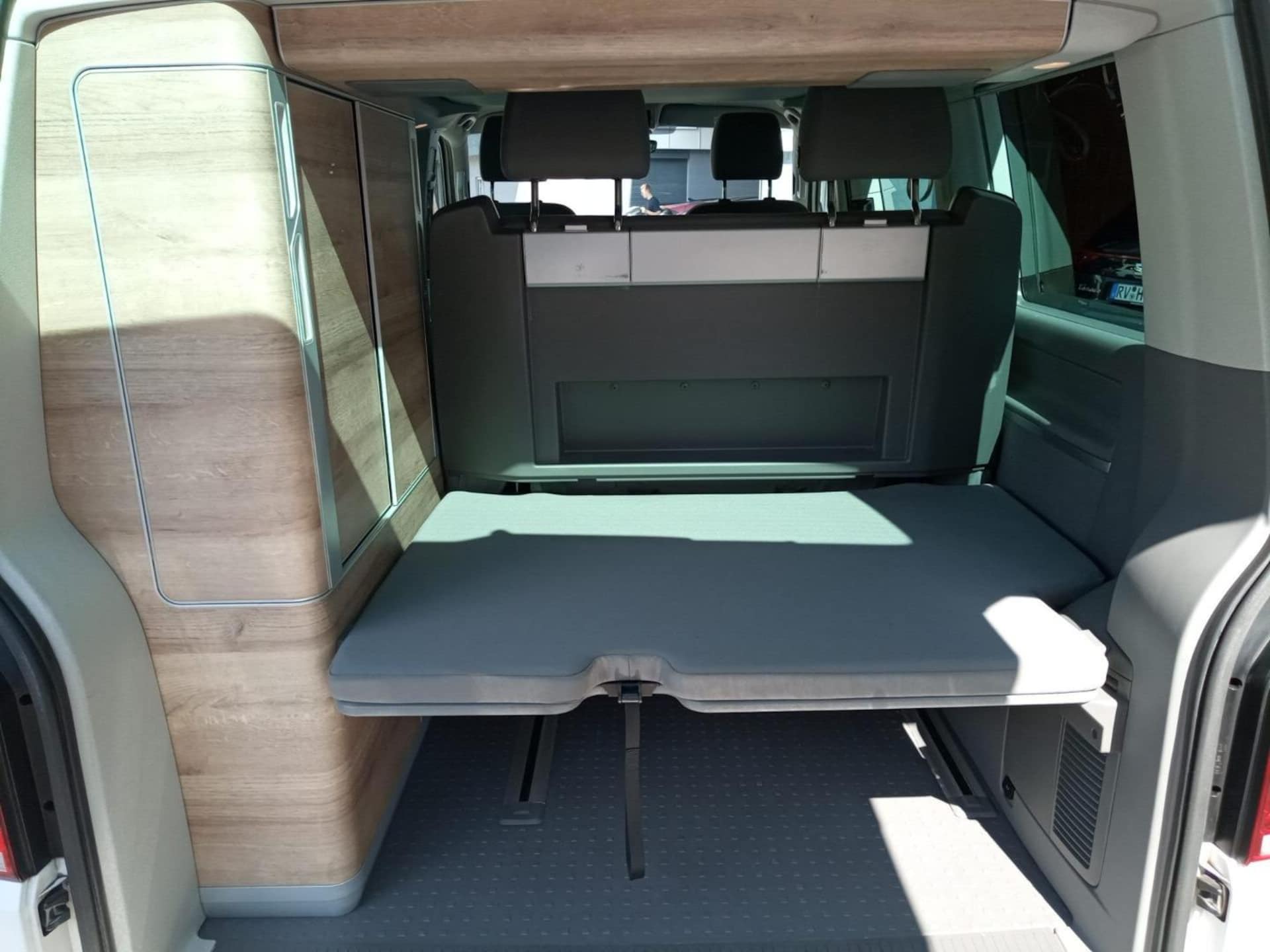 Volkswagen T6.1 California Coast