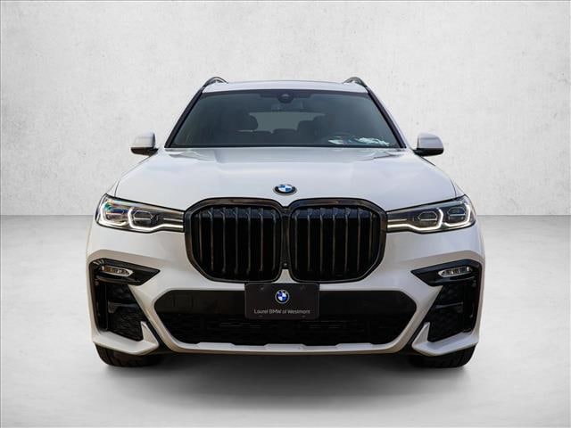 2022 BMW X7