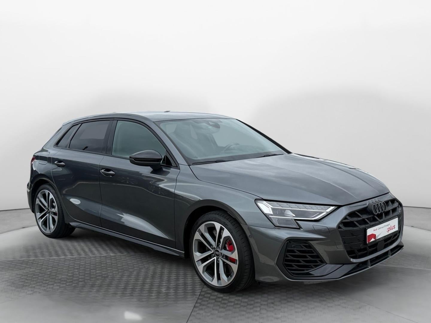 Bild über Audi S3 Sportback TFSI quattro S tronic - für weitere Informationen kontaktieren Sie den Audi Partner